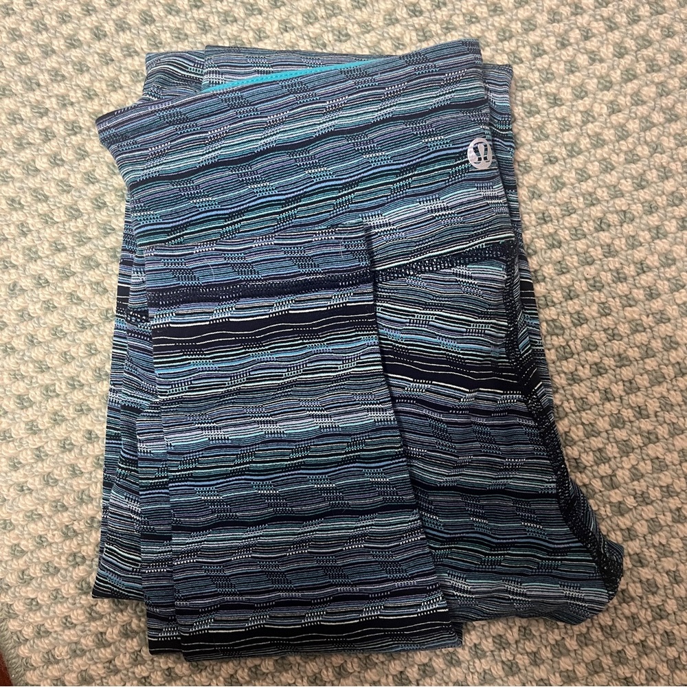 Lululemon Leggings Size 4 Blue Patterned